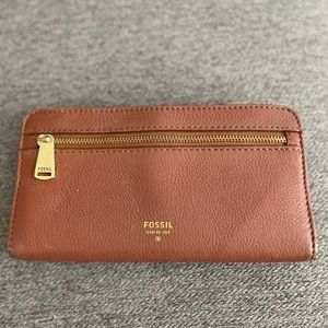 Fossil brown leather wallet